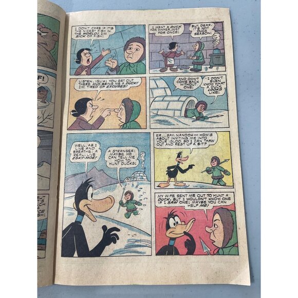Gold Key Daffy Duck Comic Issue No. 98 December 1975 In Snowman’s Land Vintage - Picture 4 of 6